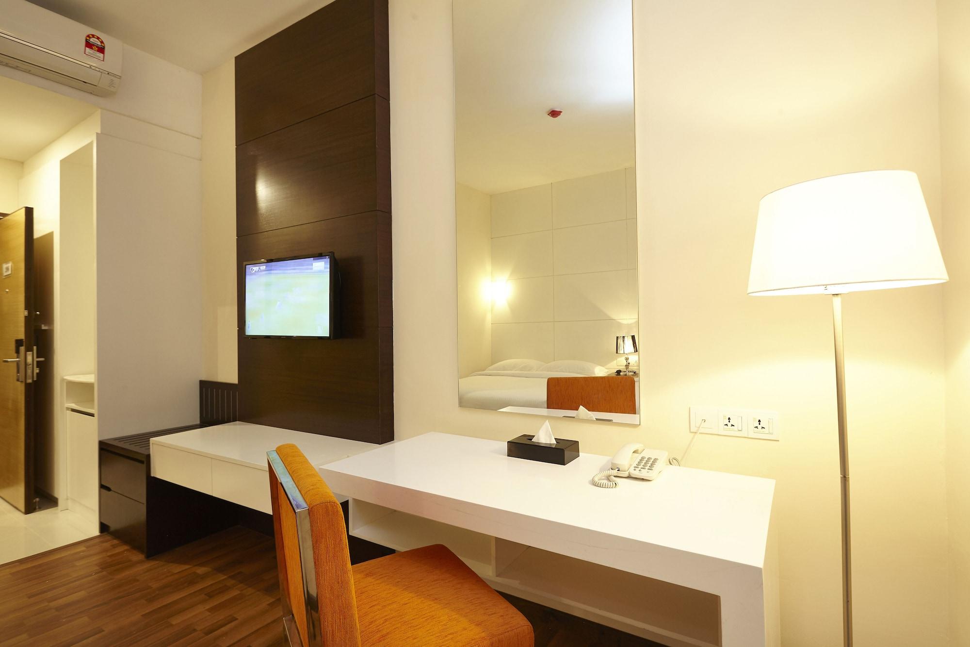 Hotel Six Seasons @ Mid Valley Kuala Lumpur Exterior photo