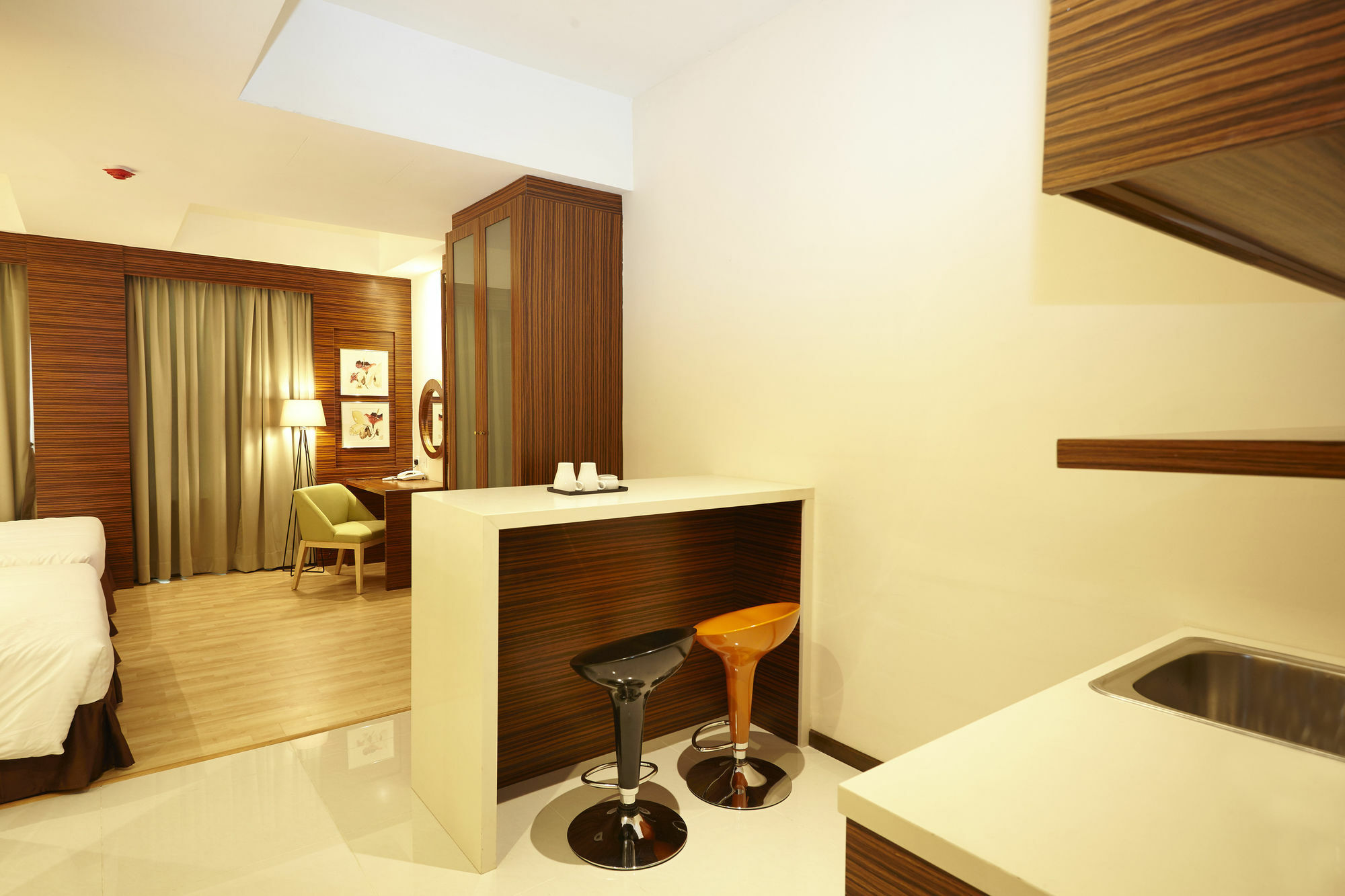 Hotel Six Seasons @ Mid Valley Kuala Lumpur Exterior photo